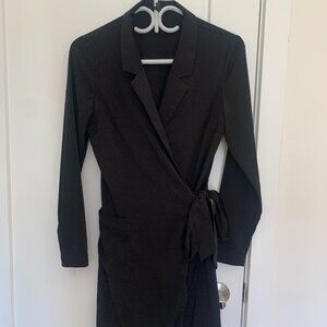 Black Dynamite tie-waist dress